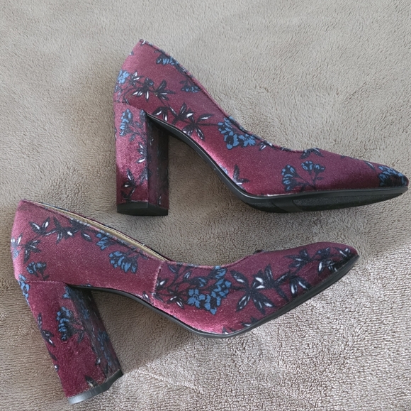 Sam Edelman Shoes - Sam Edelman Burgundy Floral Heels